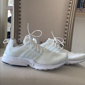 White Nike Tennis Shoes